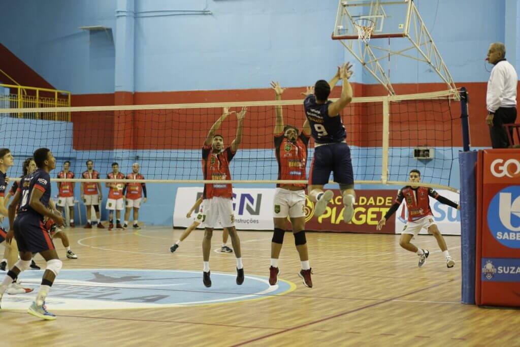 Sub 21 do Suzano recebe vice campeão estadual no Portela Suzano Vôlei