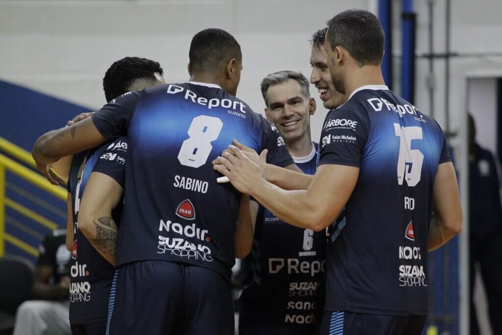 Farma Conde Vôlei São José é superado pelo Suzano Vôlei no tie-break